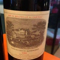 82年拉菲酒瓶回收價(jià)格值多少錢賣多少錢回收八二年拉菲空瓶大拉